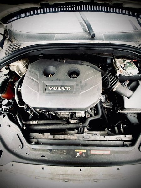 Peças Volvo Xc60 2013 Para Retirada De Peças  Motor Cambio