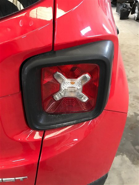 Lanterna Traseira Direita Jeep Renegade 2016