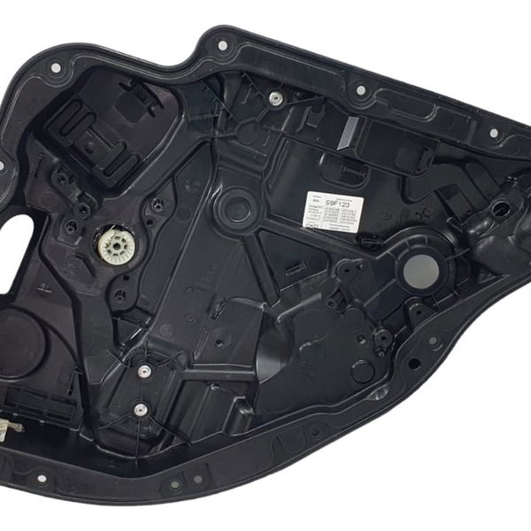 Máquina De Vidro Traseira Direita Mercedes C180 2019