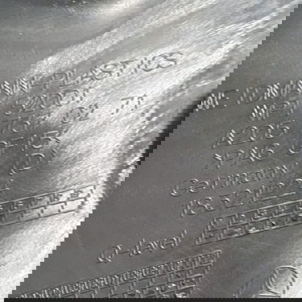 Moldura Interna Porta Traseira Direita Mercedes C180 2019  Preto Direita Traseira