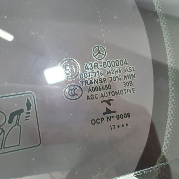 Vidro Fixo Vigia Traseiro Esquerdo Mercedes C180 2019