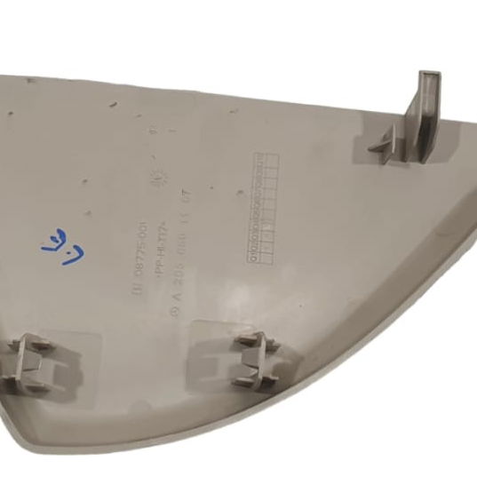 Acabamento Lateral Painel Lado Esquerdo Mercedes C180 2019 - Bege - Liso