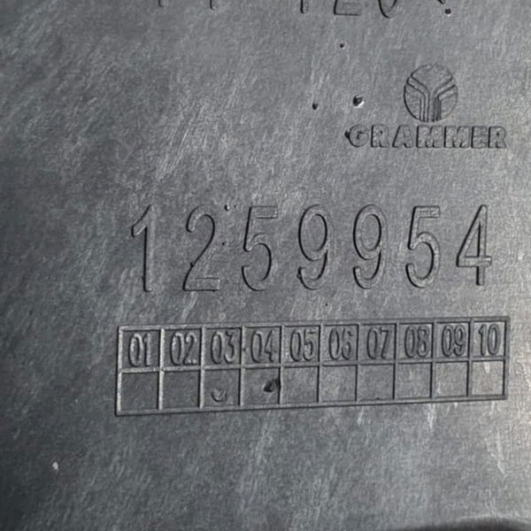 Acabamento Console Central Apoio De Braço Mercedes C180 2019 Bege