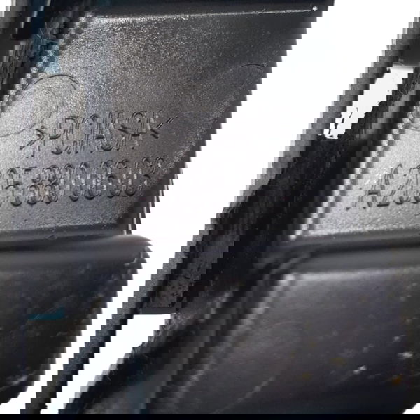 Guia Para-choque Traseiro Lado Direito Mercedes C180 2019