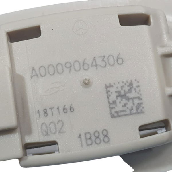 Luz De Cortesia Mercedes C180 2019