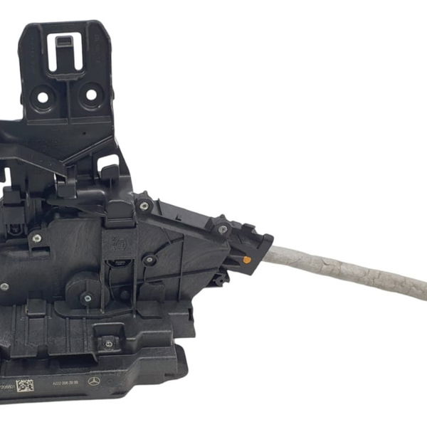 Fechadura Porta Dianteira Direita Mercedes C180 2019