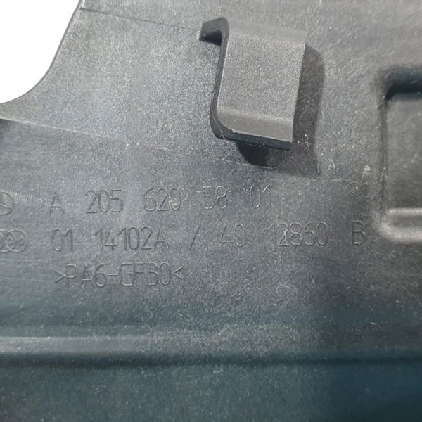 Defletor De Calor Lado Esquerdo Cofre Mercedes C180 2019