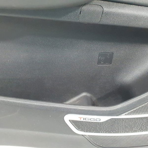 Forro De Porta Dianteiro Esquerdo Chery Tiggo 5 Hybrid 2023