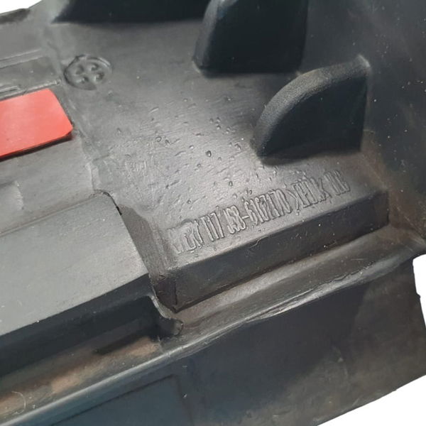 Borracha Vedação Inferior Dian Esq Chery Tiggo 5 Hybrid 2023 Preto