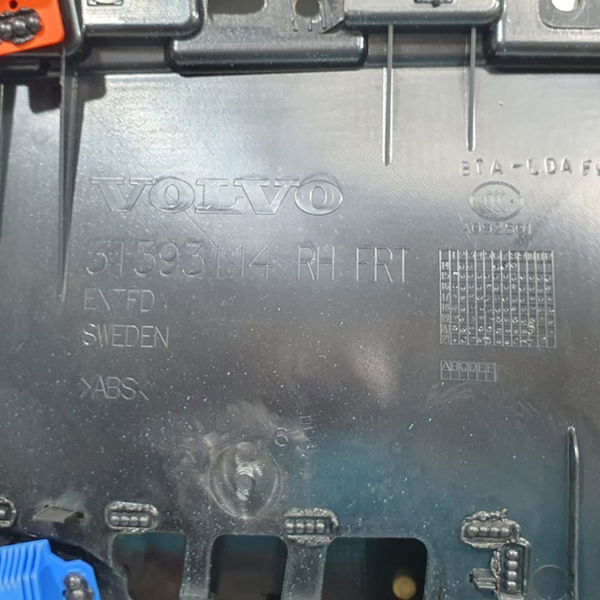 Forro Porta Dianteiro Direito Volvo Xc90 T8 Inscription 2022