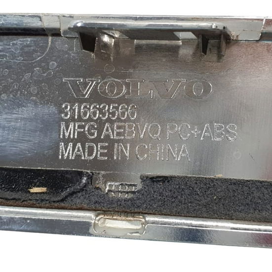 Friso Para-choque Traseiro Volvo Xc90 T8 Inscription 2022 Preto