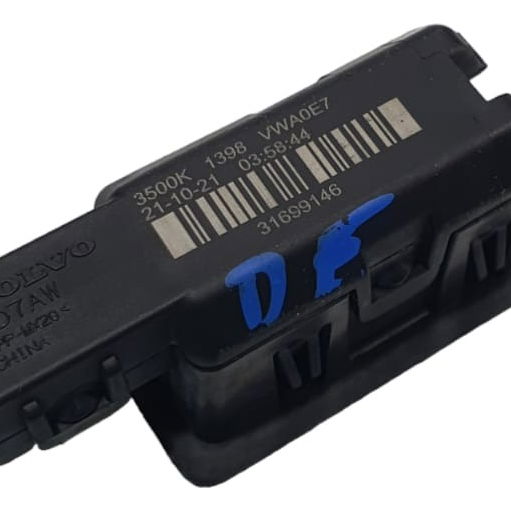 Luz De Cortesia Dianteira Esq Volvo Xc90 T8 Inscription 2022