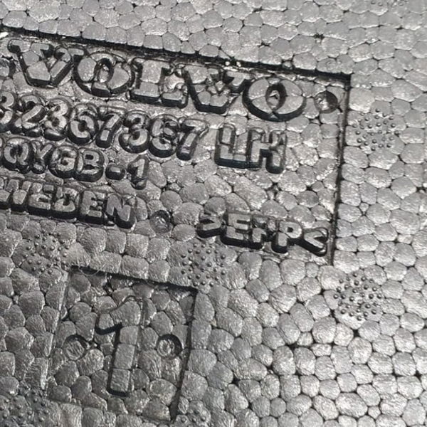 Isopor Suporte Banco Traseira Esquerda Volvo Xc90 T8 2022 Cinza-escuro