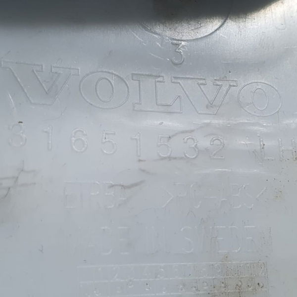 Acabamento Coluna Central Esquerda Volvo Xc90 T8 Inscr. 2022