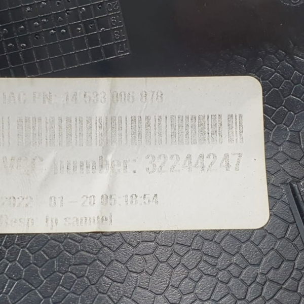 Acabamento Lateral Banco Esquerdo Volvo Xc90 T8 Inscrip 2022 Preto