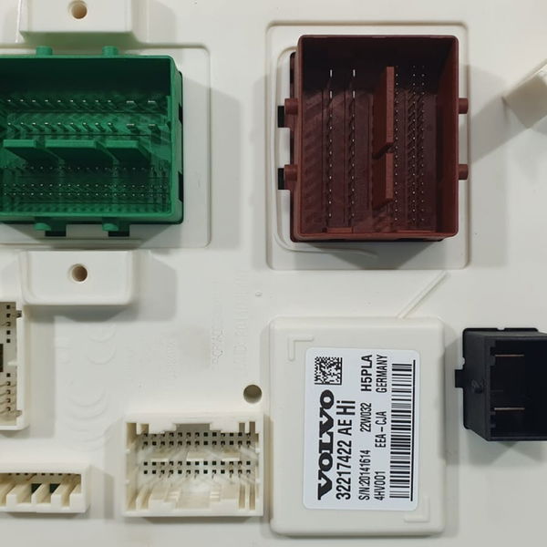 Módulo Bcm Volvo Xc90 T8 Inscription 2022