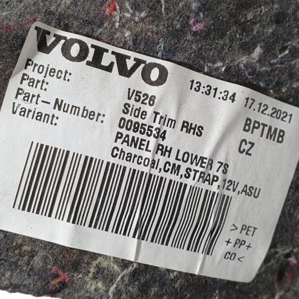 Acabamento Porta-malas L/direito Volvo Xc90 T8 Inscrip. 2022