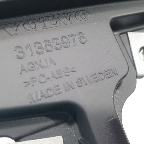 Moldura Alto Falantes Painel Volvo Xc90 T8 Inscription 2022 Preto