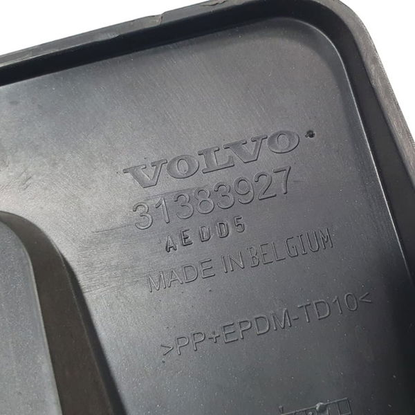 Suporte Placa Dianteira Volvo Xc90 T8 Inscription 2022 Preto