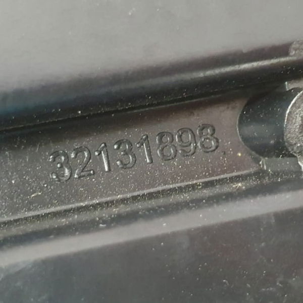 Acabamento Forro Porta-malas Esq Volvo Xc90 T8 Inscrip. 2022