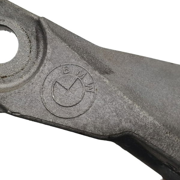 Suporte Bomba De Combustível Bmw 120 F20