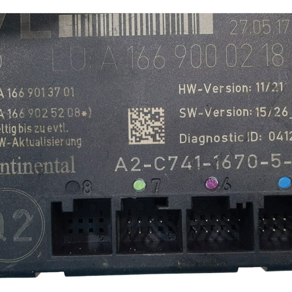 Módulo Porta Dianteira Esquerda Mercedes A200 2017 - Dianteira - Esquerda - Preto