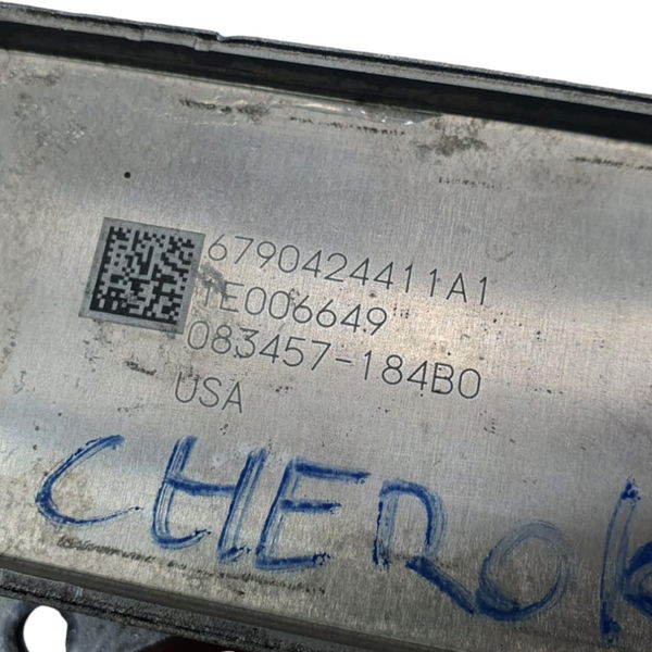 Radiador Resfriador Trocador Calor Óleo Jeep Cherokee 2014