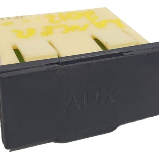 Entrada Auxiliar Av Mitsubishi Lancer 2012 Preto