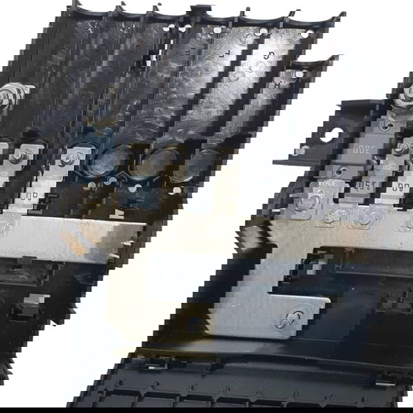 Caixa Distribuidora De Energia Audi Q8 2020 Preto