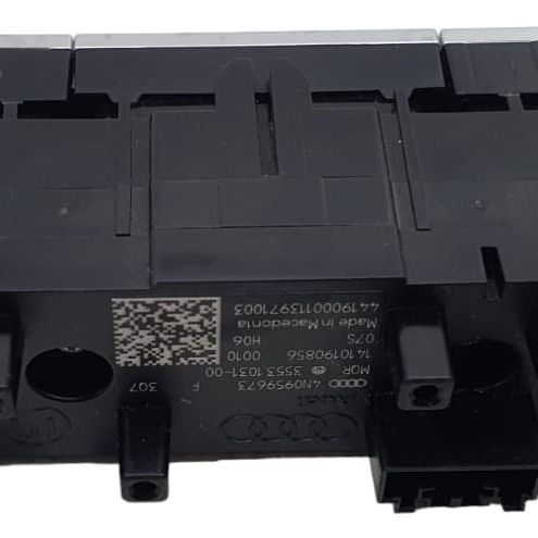 Botão Park Assist Audi Q8 2020