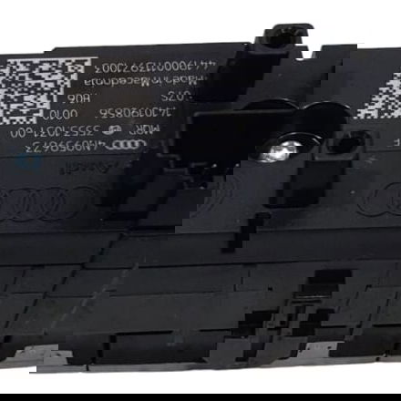 Botão Park Assist Audi Q8 2020