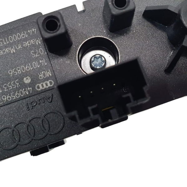 Botão Park Assist Audi Q8 2020