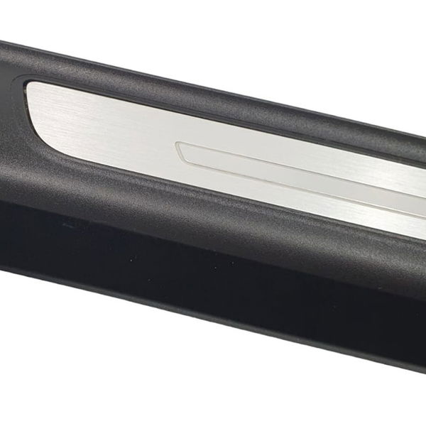 Soleira Dianteira Esquerda Audi Q8 2020 Preto