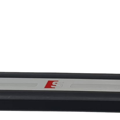 Soleira Dianteira Esquerda Audi Q8 2020 Preto