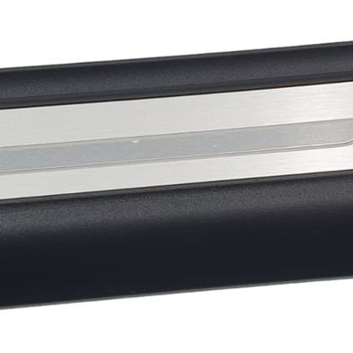 Soleira Dianteira Direita Audi Q8 2020 Preto