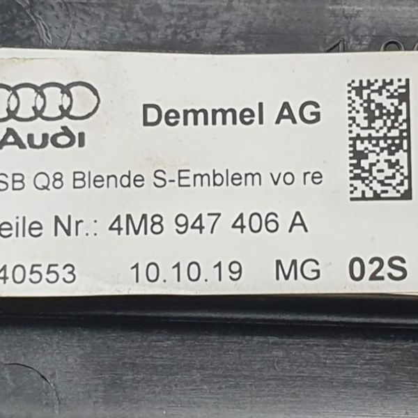 Soleira Dianteira Direita Audi Q8 2020 Preto