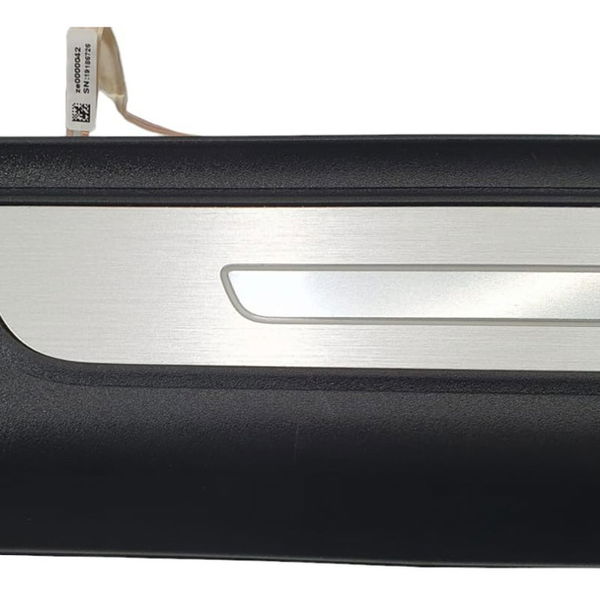 Soleira Traseira Esquerda Audi Q8 2020 Preto