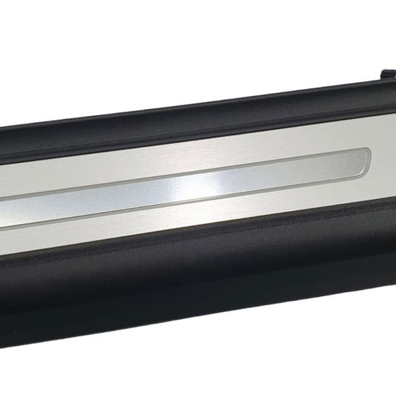 Soleira Traseira Esquerda Audi Q8 2020 Preto