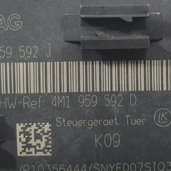 Módulo Porta Dianteira Direita Audi Q8 2020 Preto Direita Dianteira