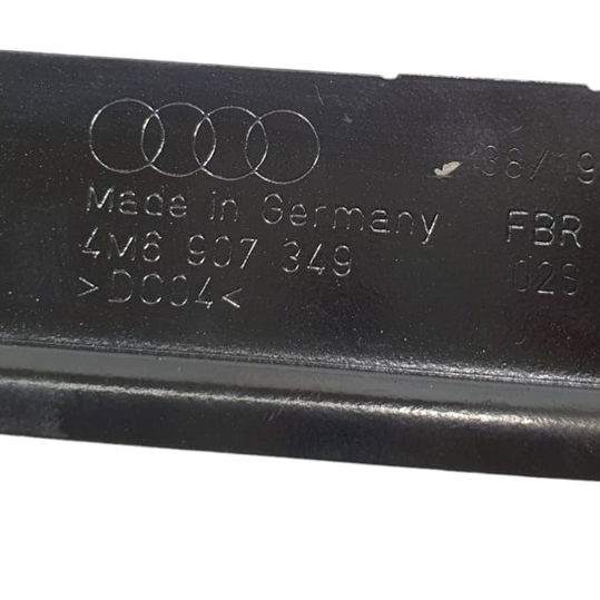 Suporte Módulo Audi Q8 2020