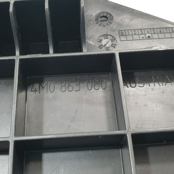 Tampa Acabamento Bateria Assoalho Audi Q8 2020