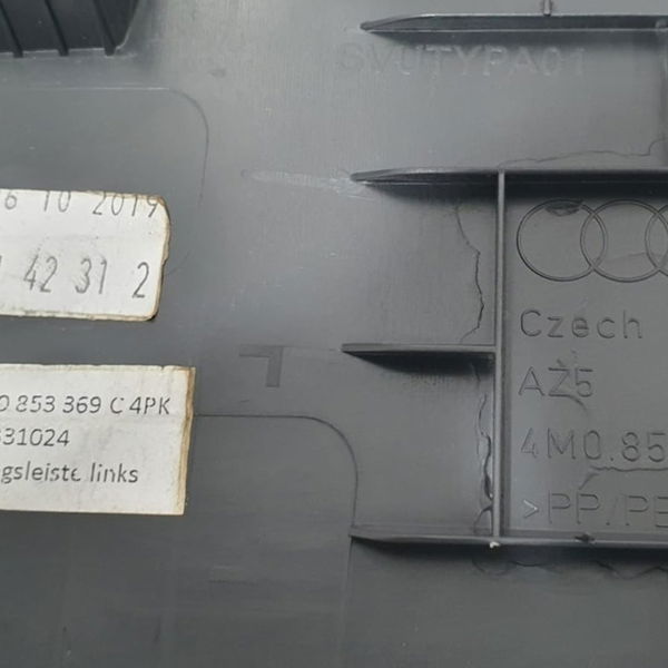 Acabamento Coluna Central Esquerda Audi Q8 2020