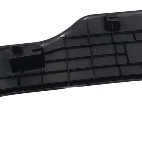 Acabamento Coluna Central Direita Audi Q8 2020