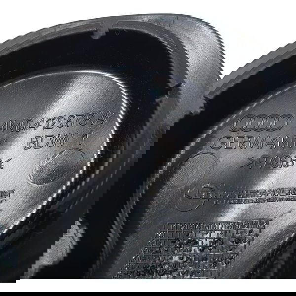 Capa Acabamento Amortecedor Dianteiro Audi Q8 2020