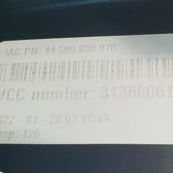 Canaleta Interna Tras. Esq. Volvo Xc90 T8 2022 / 31366065