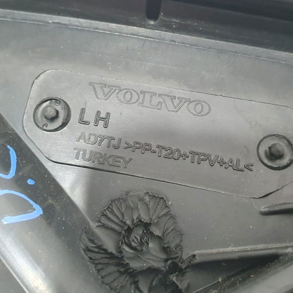 Canaleta Traseira Esquerda Volvo Xc90 T8 Inscription 2022