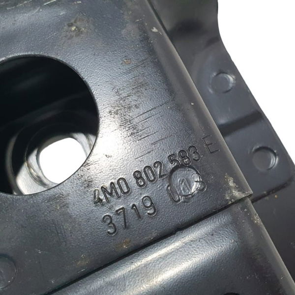 Reforço Estrutura Assoalho Audi Q8 2020