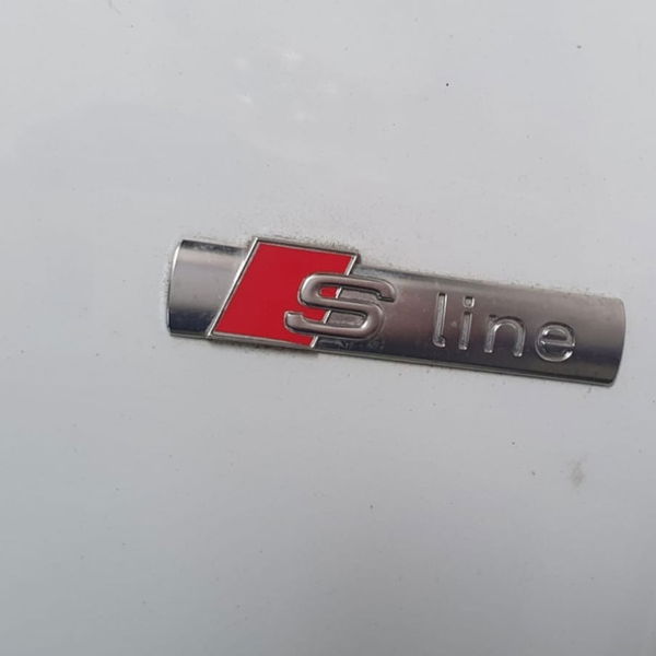 Paralama Esquerdo Audi Q8 2020