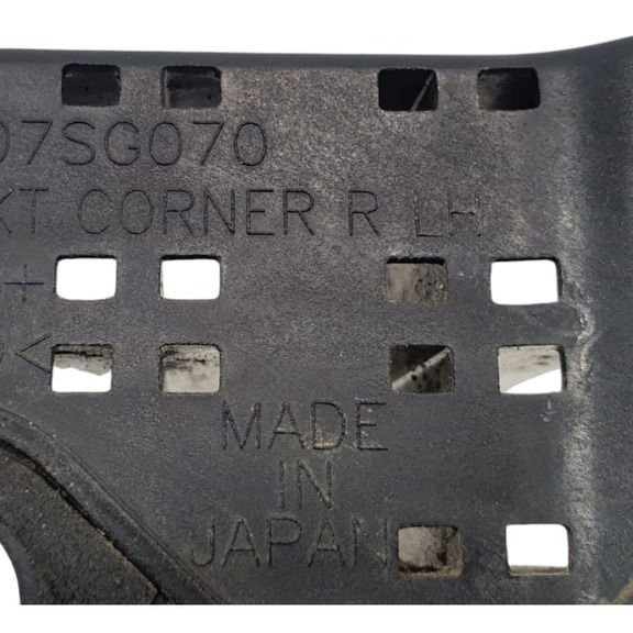 Suporte Guia Parachoque Tras. L/dir. Subaru Foresterxt 2018