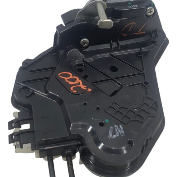 Fechadura Porta Tras Dir Toyota Corolla 2015